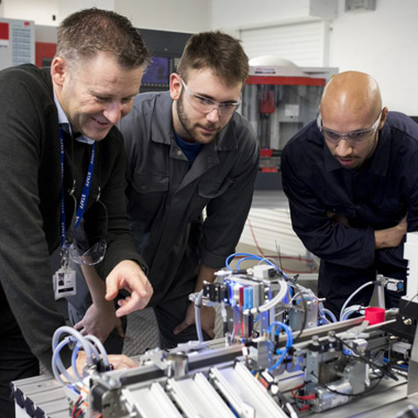 Shaun teaching engineering students